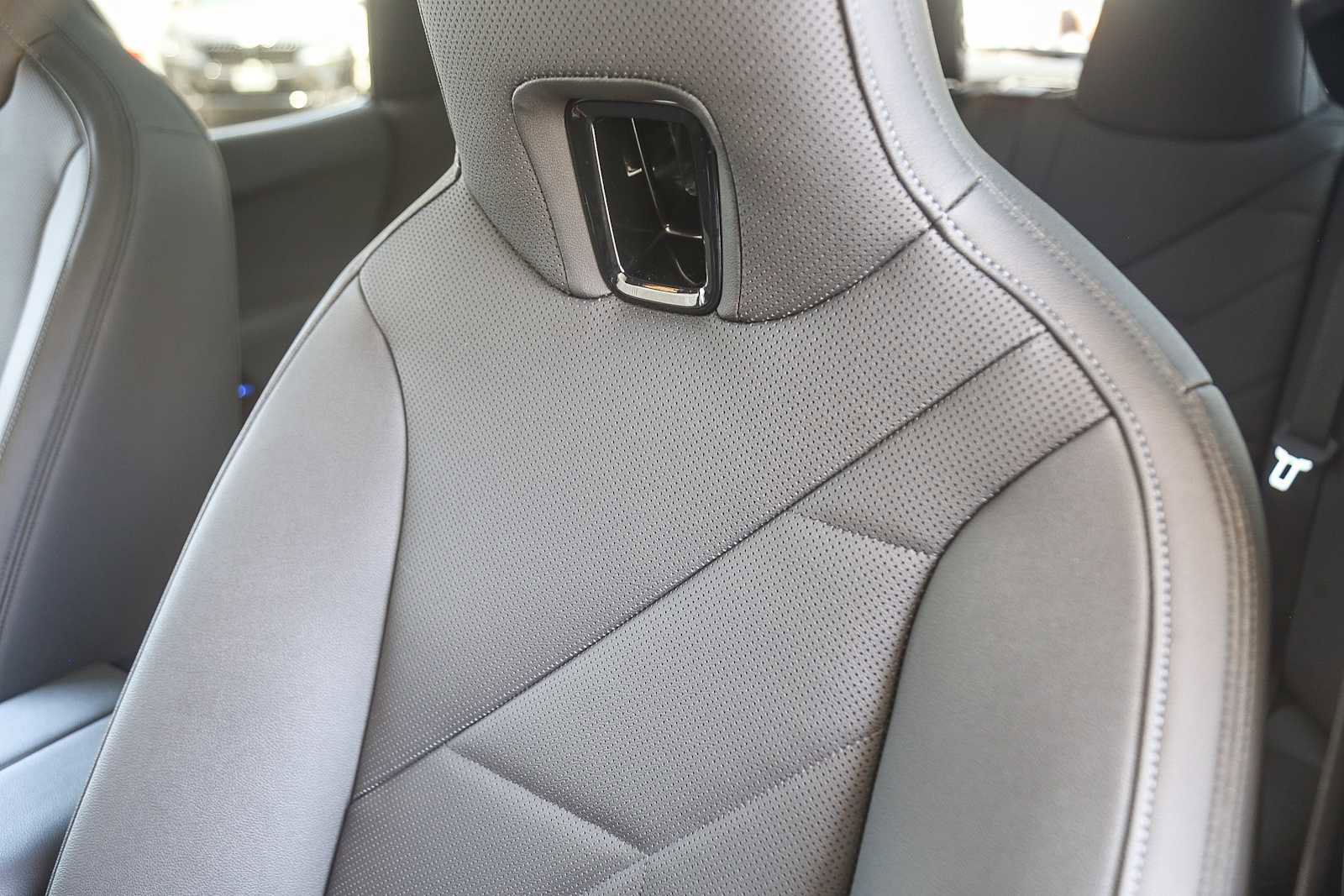 Used 2025 BMW iX xDrive50 image 22