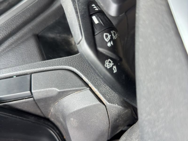 Used 2017 Ford Transit 250 Base image 24