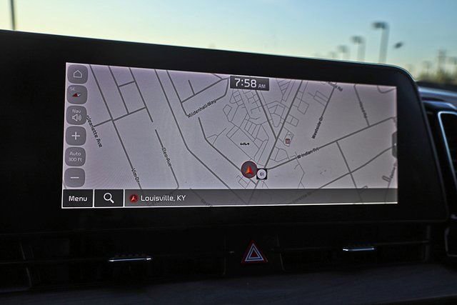 Certified 2023 Kia Sportage X-Line image 2