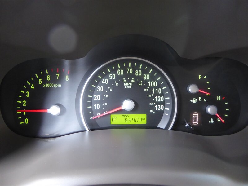 Used 2007 Kia Sedona LX image 11