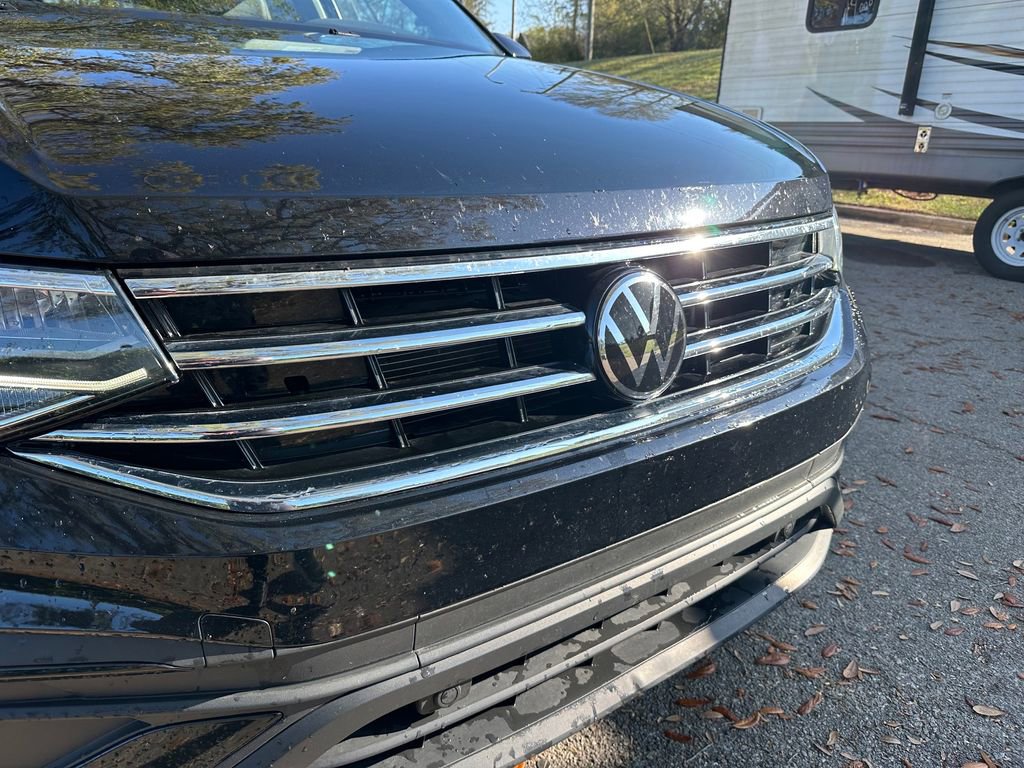 Used 2023 Volkswagen Tiguan SE image 19