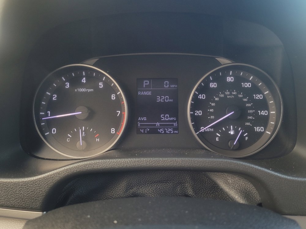 Used 2018 Hyundai Elantra SE w/ Cargo Package image 23