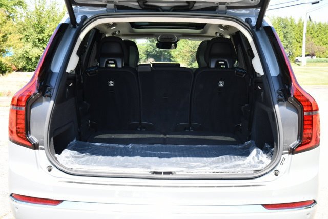 New 2026 Volvo XC90 B6 Plus w/ Protection Package Premier AWD/4WD image 28