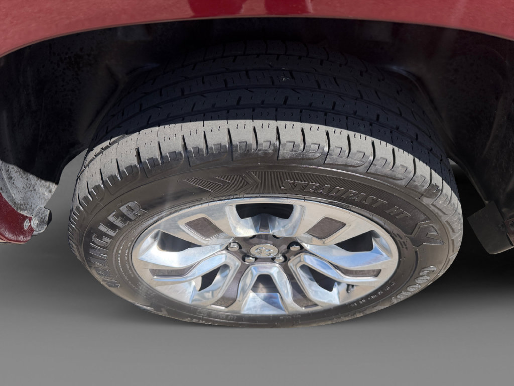 Used 2023 RAM 1500 Limited AWD/4WD image 10