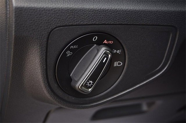 Certified 2022 Volkswagen Atlas SE image 9