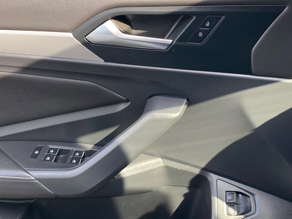 Certified 2022 Volkswagen Jetta Sport image 17