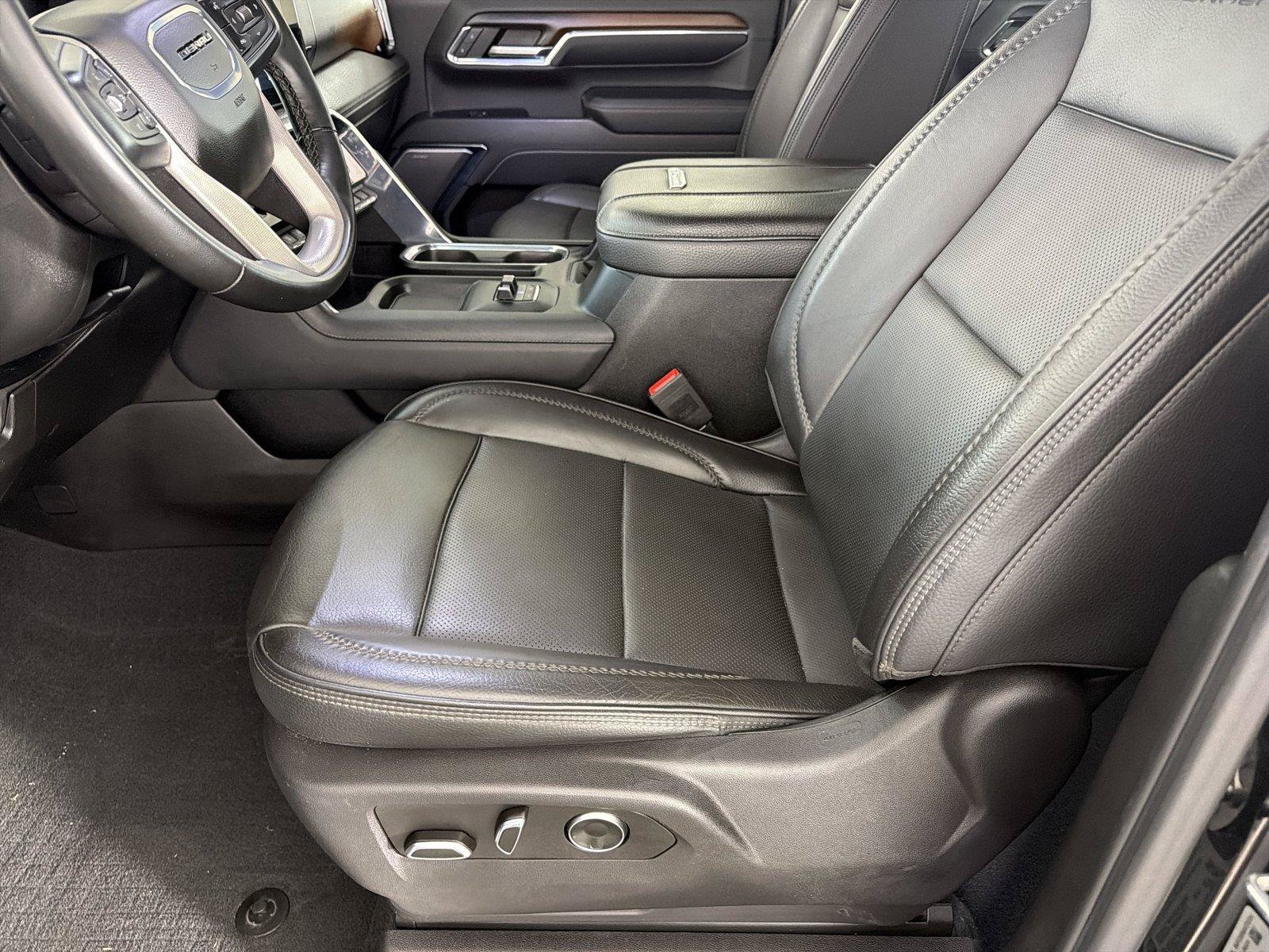 Used 2024 GMC Sierra 2500 Denali AWD/4WD image 7