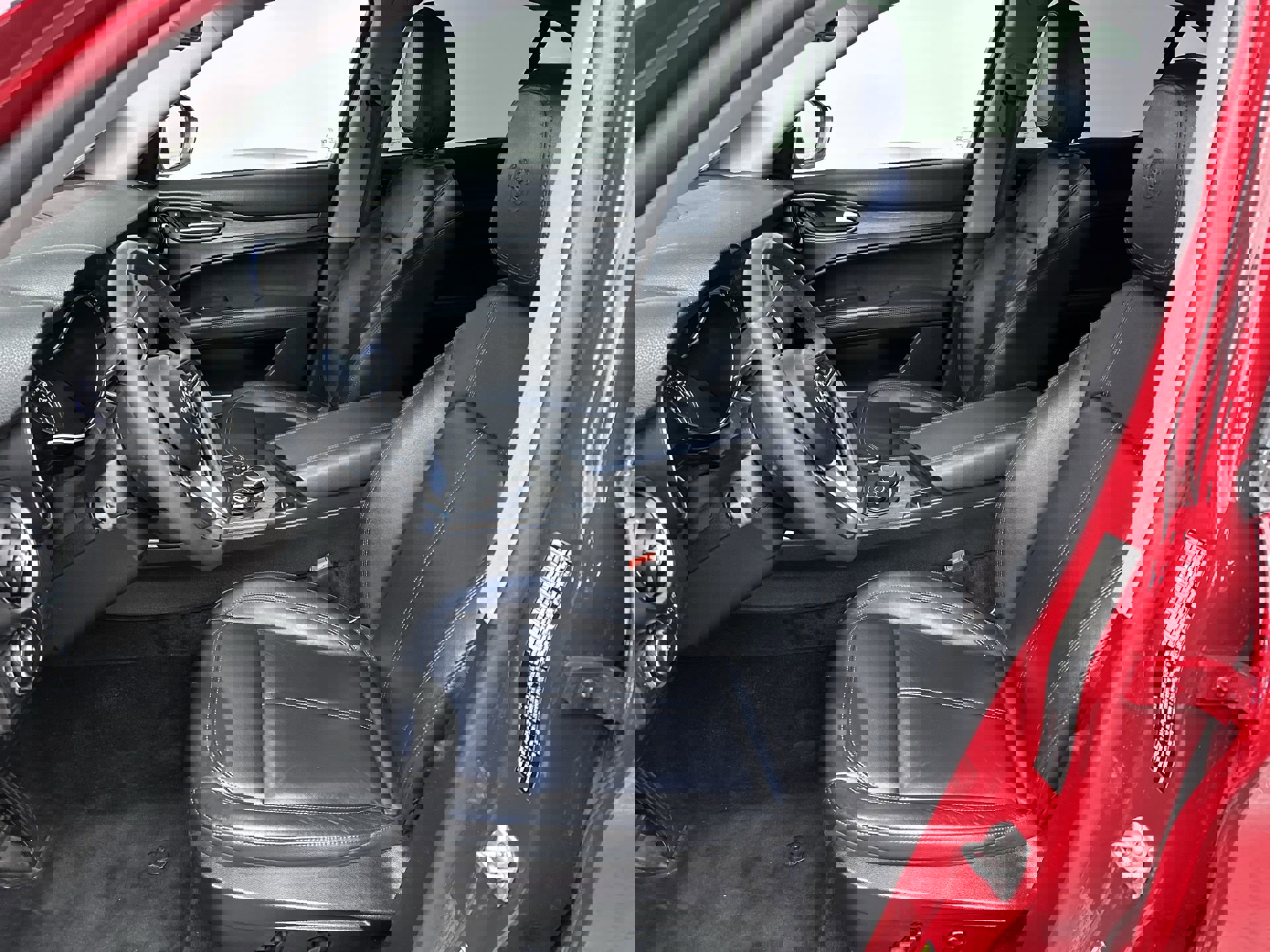 Used 2018 Alfa Romeo Stelvio Ti image 12