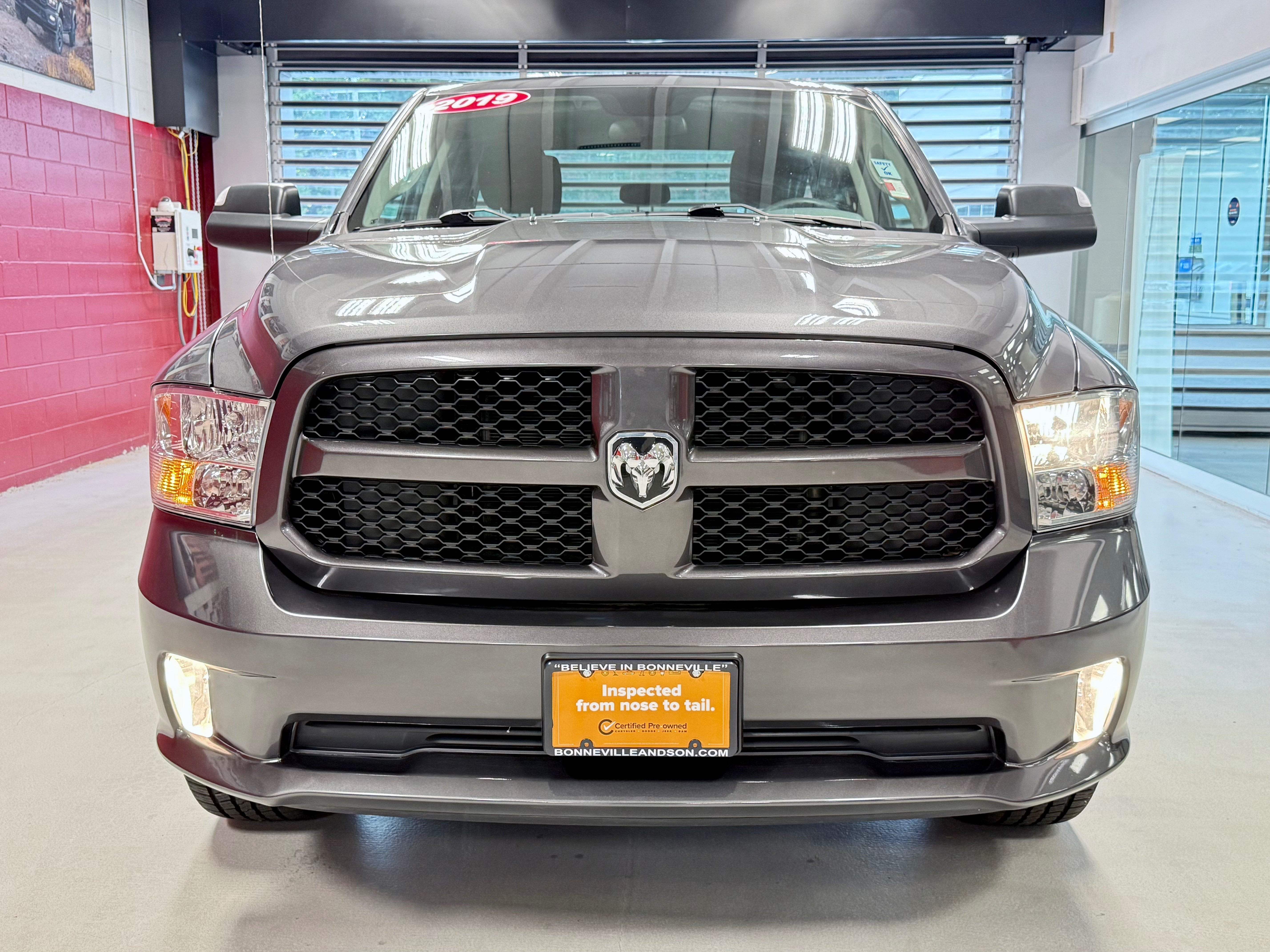 Used 2019 RAM 1500 Express w/ Express Value Package AWD/4WD image 11