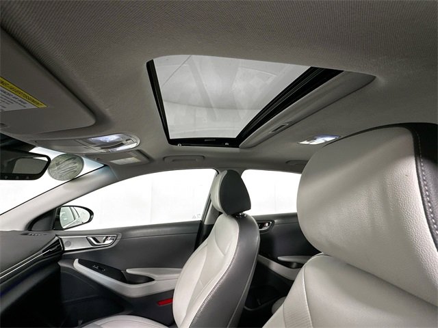 Used 2022 Hyundai Ioniq Limited image 20