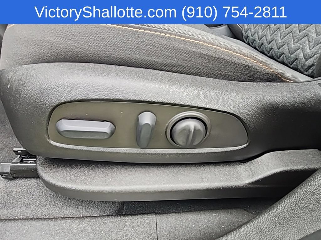 Used 2022 Chevrolet Equinox LT FWD image 17