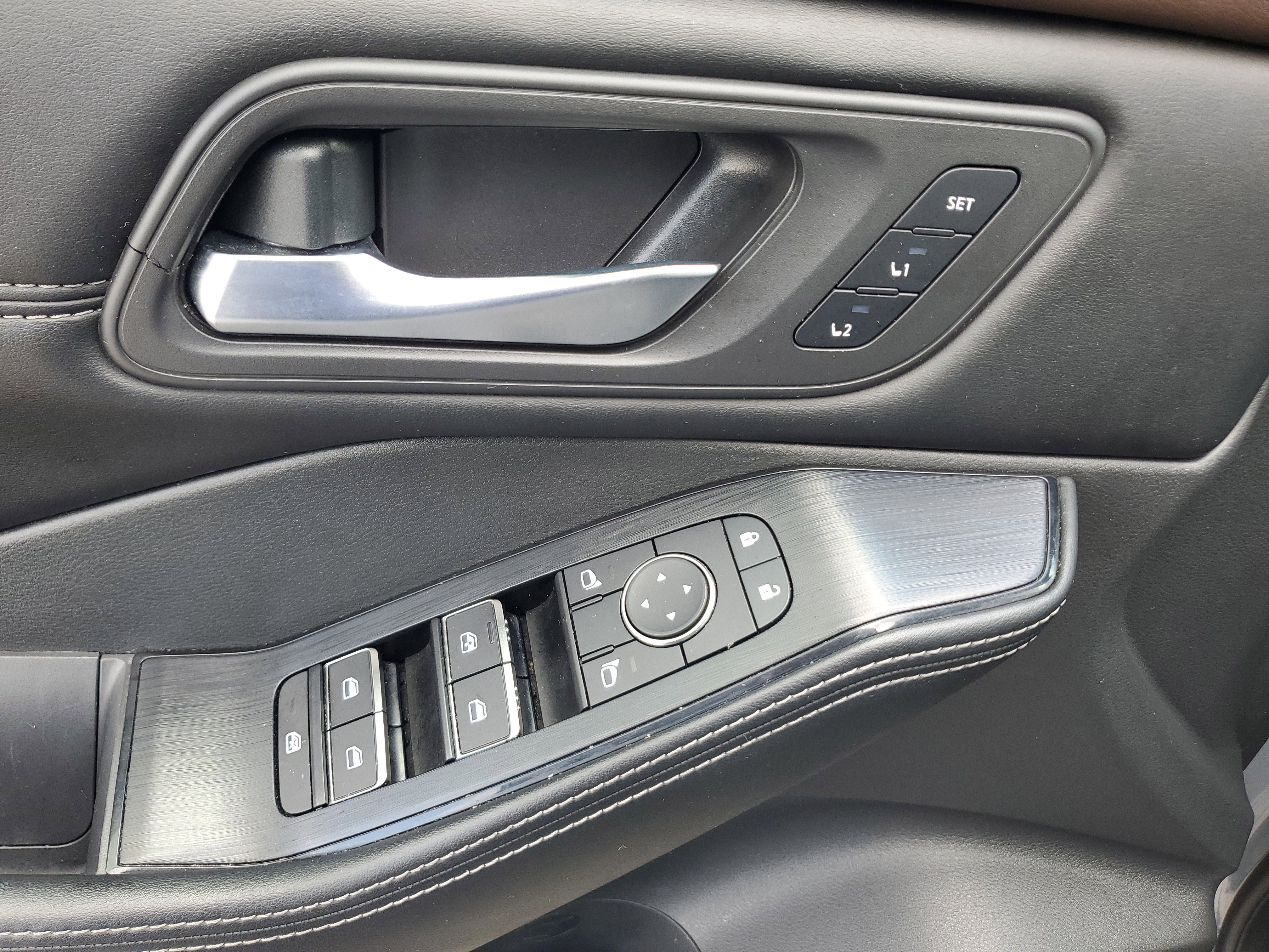 Used 2023 Nissan Rogue SL w/ SL Premium Package image 28