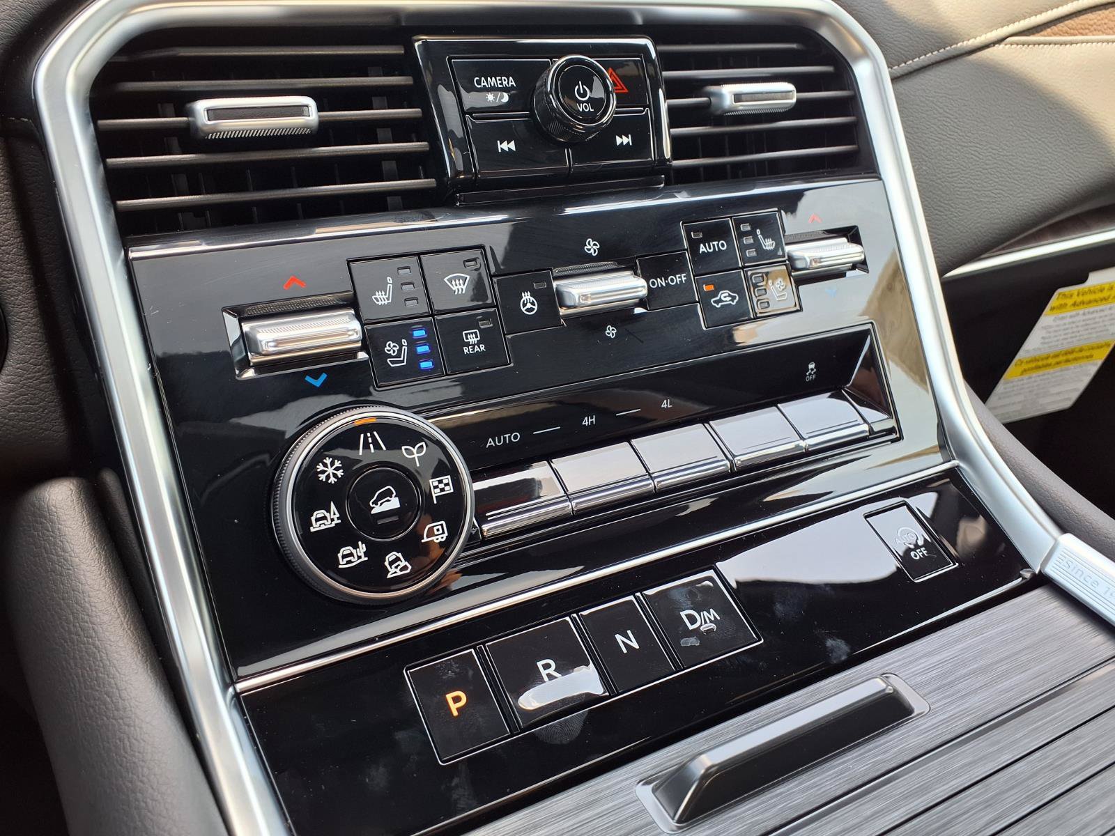 New 2026 Nissan Armada Platinum AWD/4WD image 23
