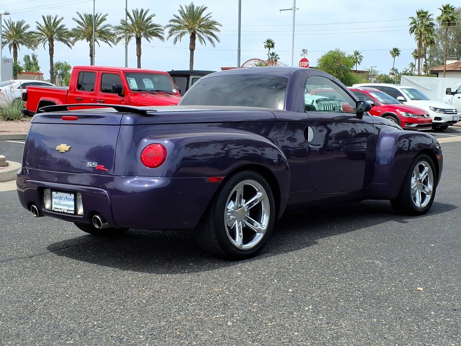 Used 2004 Chevrolet SSR w/ Preferred Equipment Group RWD image 7