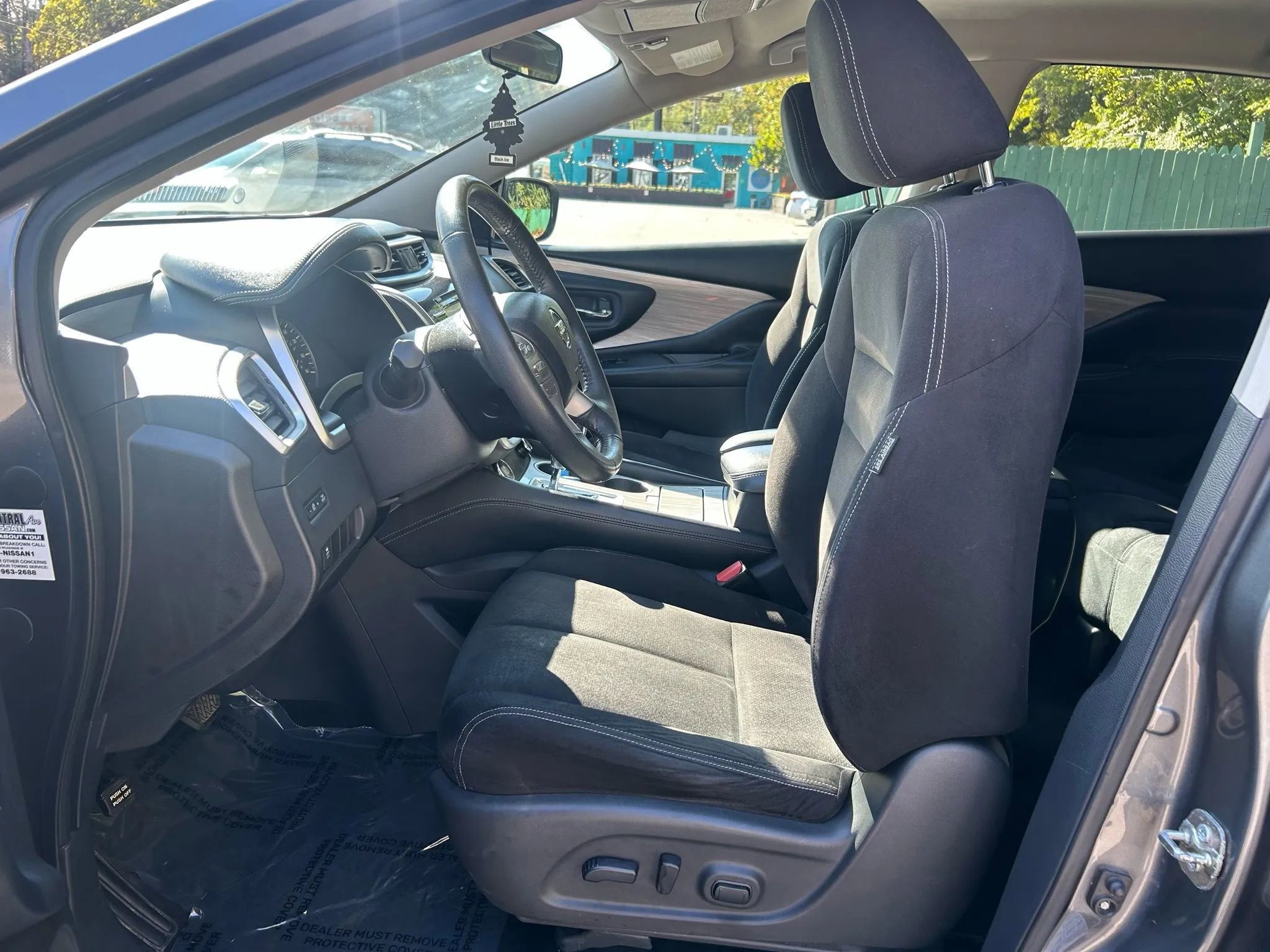 Used 2017 Nissan Murano SV image 22