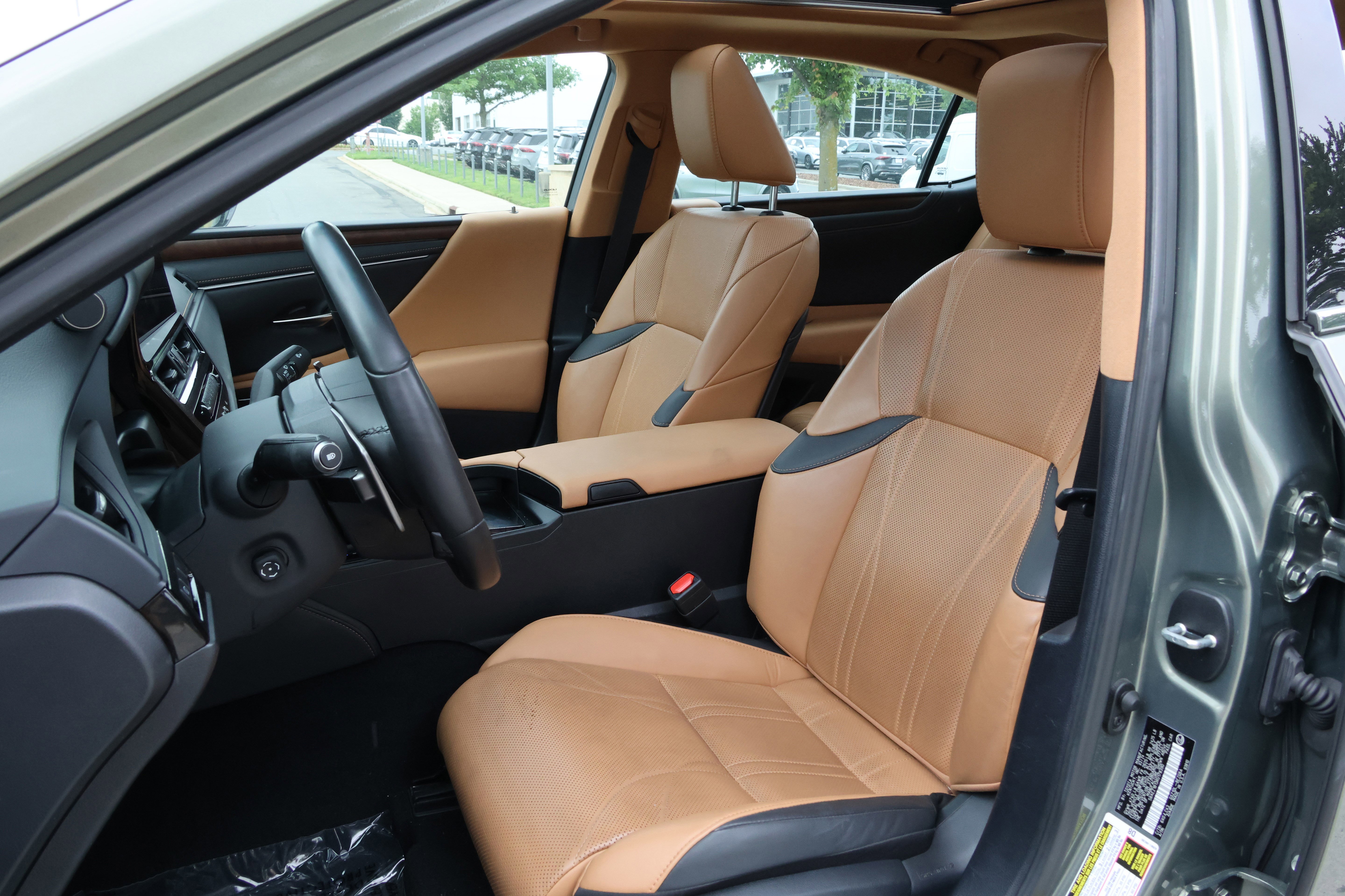 Used 2024 Lexus ES 350 w/ Technology Package FWD image 33