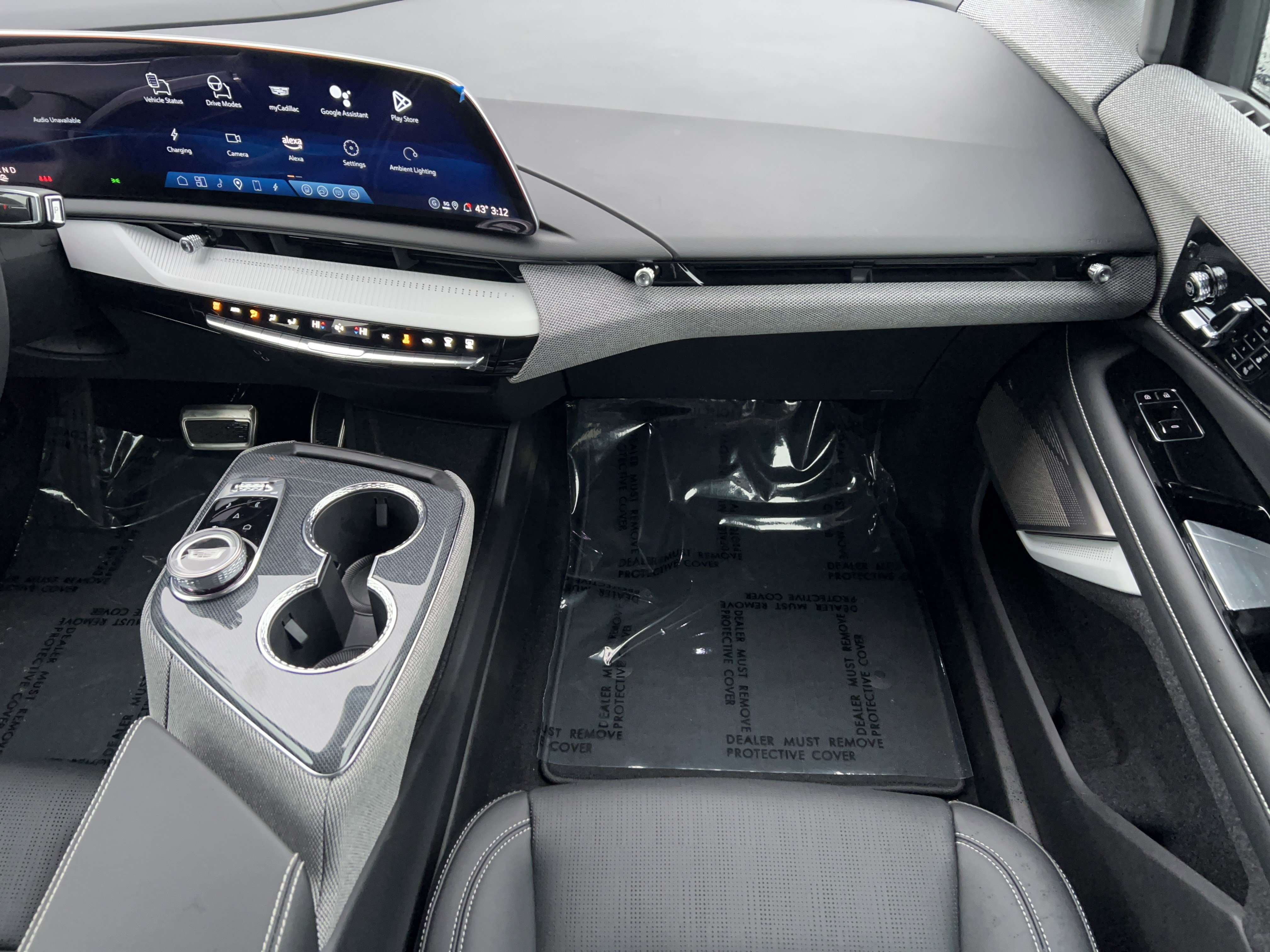 New 2025 Cadillac Optiq Sport 2 image 35