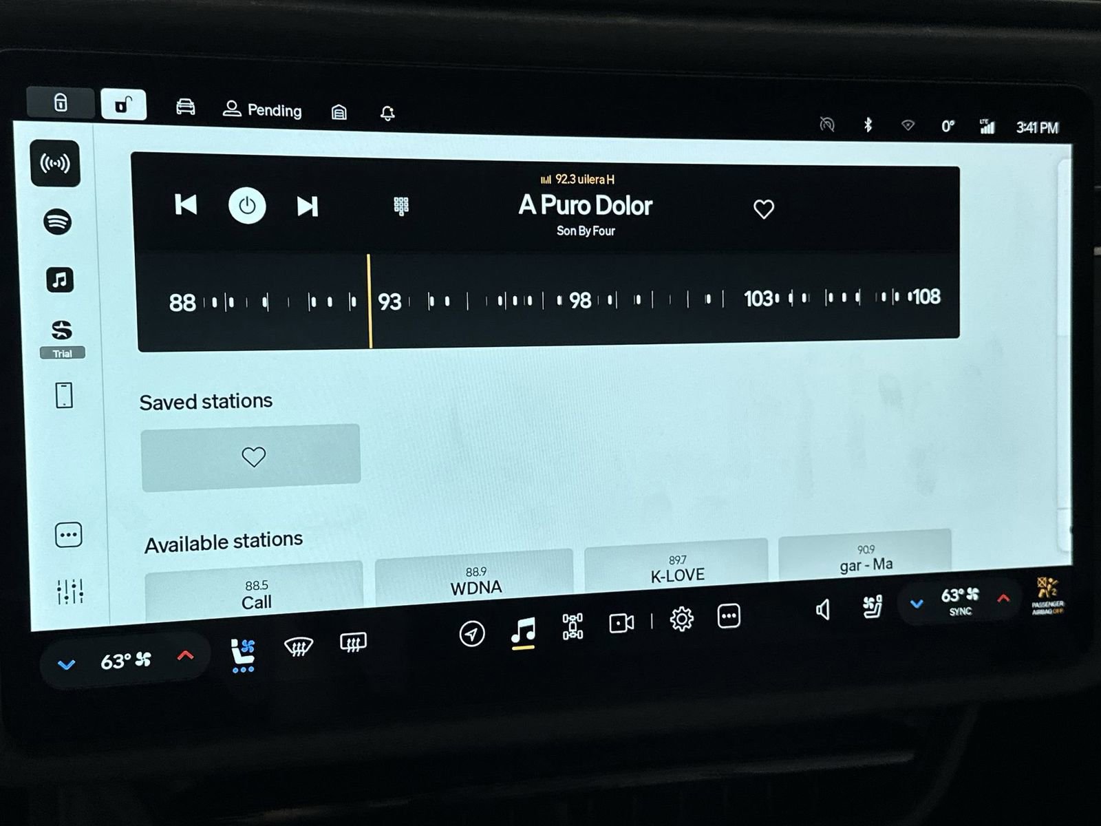Used 2023 Rivian R1T Adventure AWD/4WD image 16