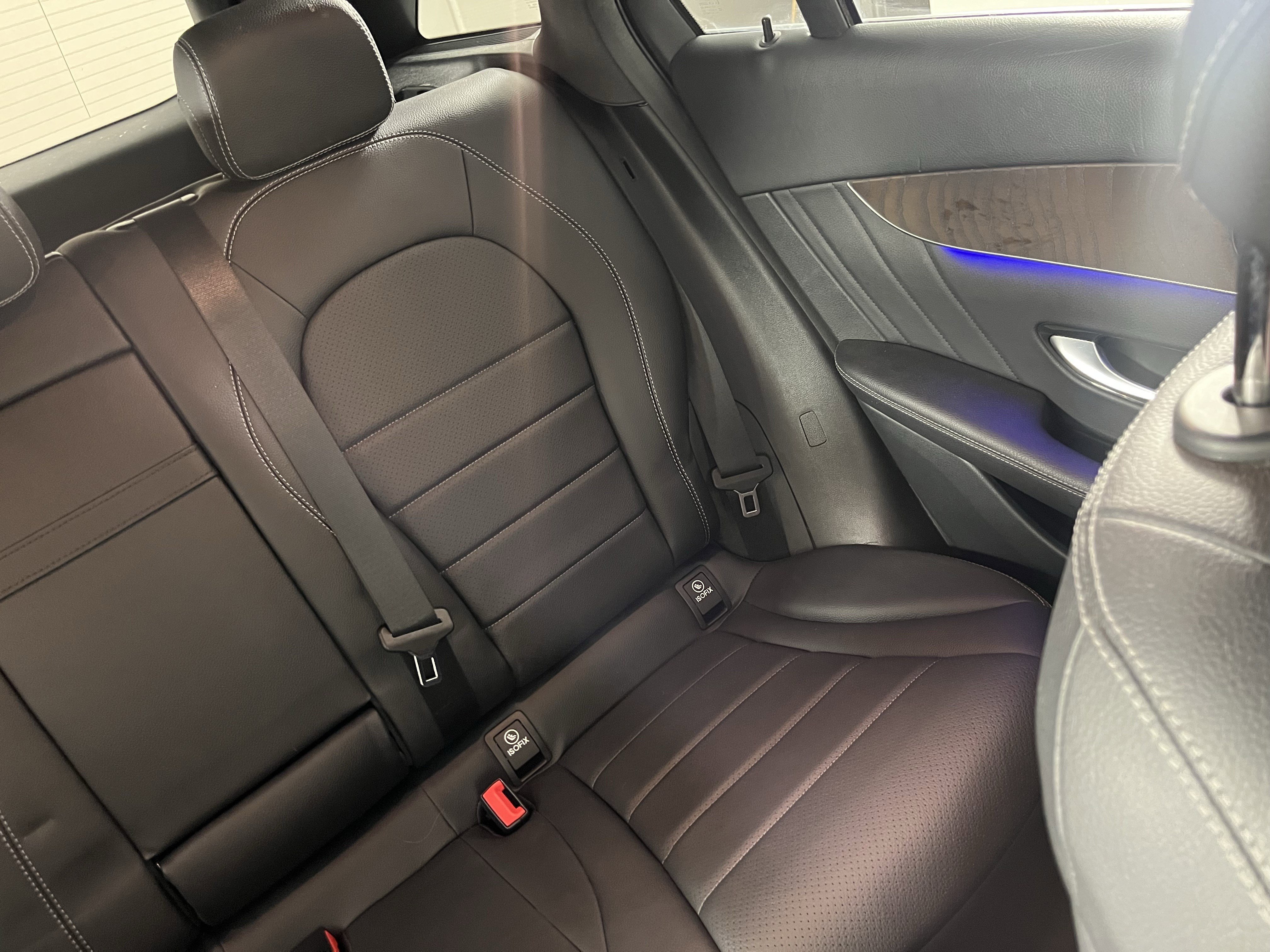 Used 2020 Mercedes-Benz GLC 300 4MATIC image 23