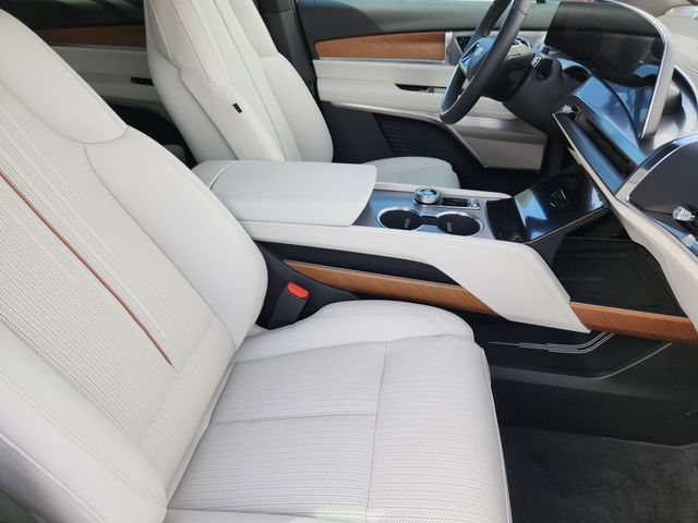 New 2026 Cadillac Vistiq Sport AWD/4WD image 22