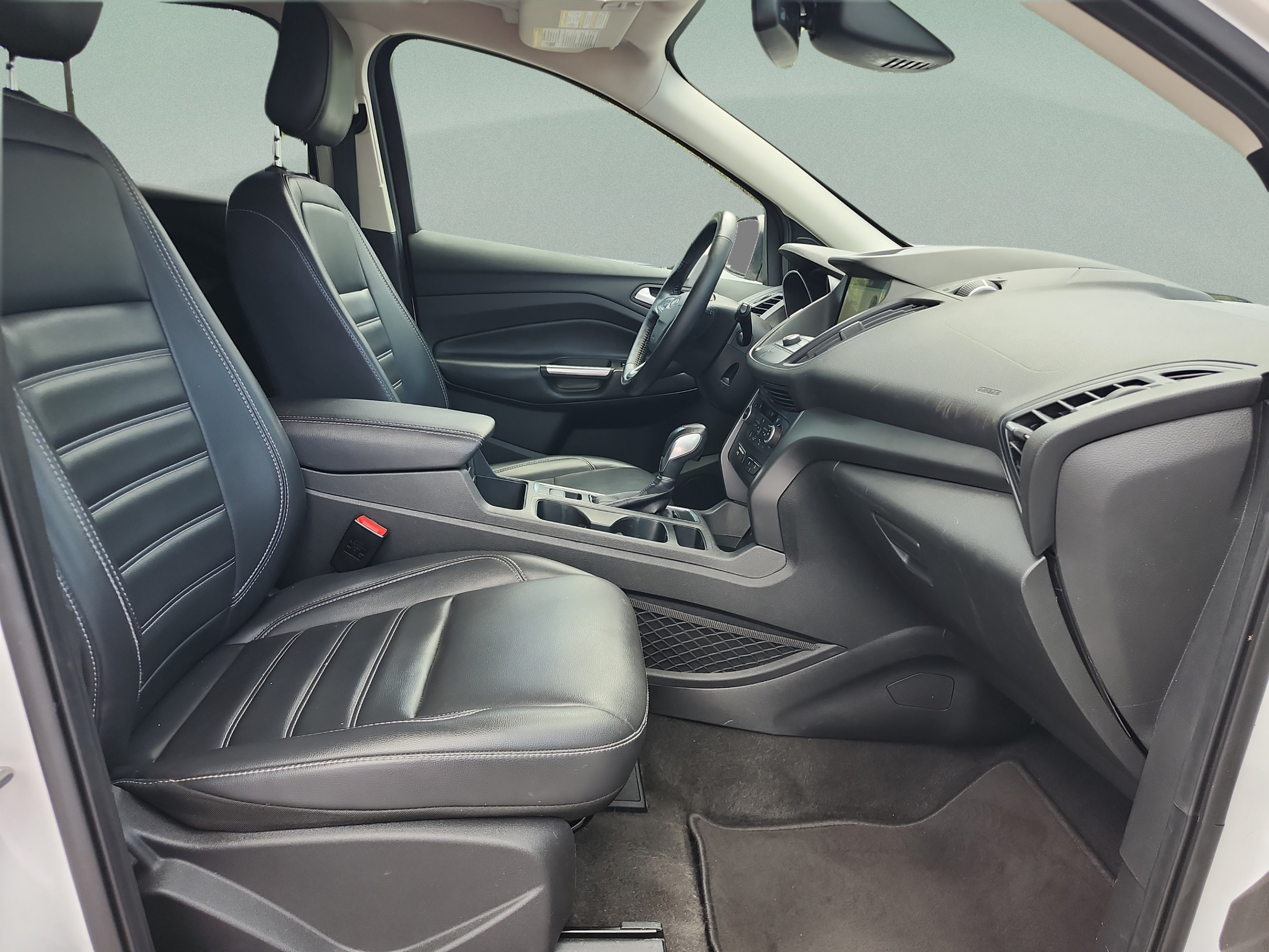 Used 2019 Ford Escape SEL FWD image 19