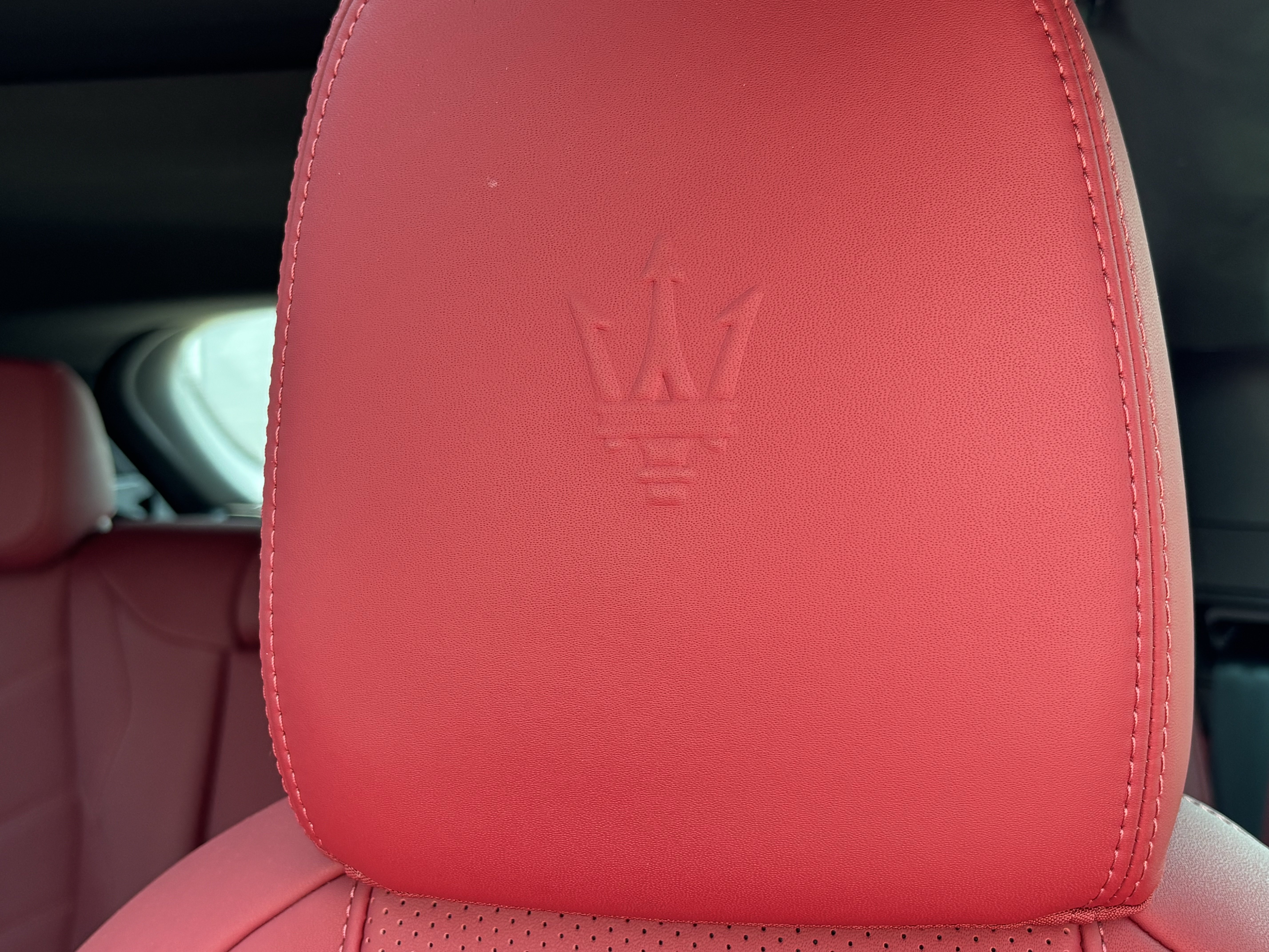 Used 2025 Maserati Grecale Folgore AWD/4WD image 29