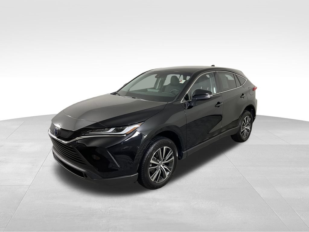 Used 2024 Toyota Venza LE AWD/4WD image 4