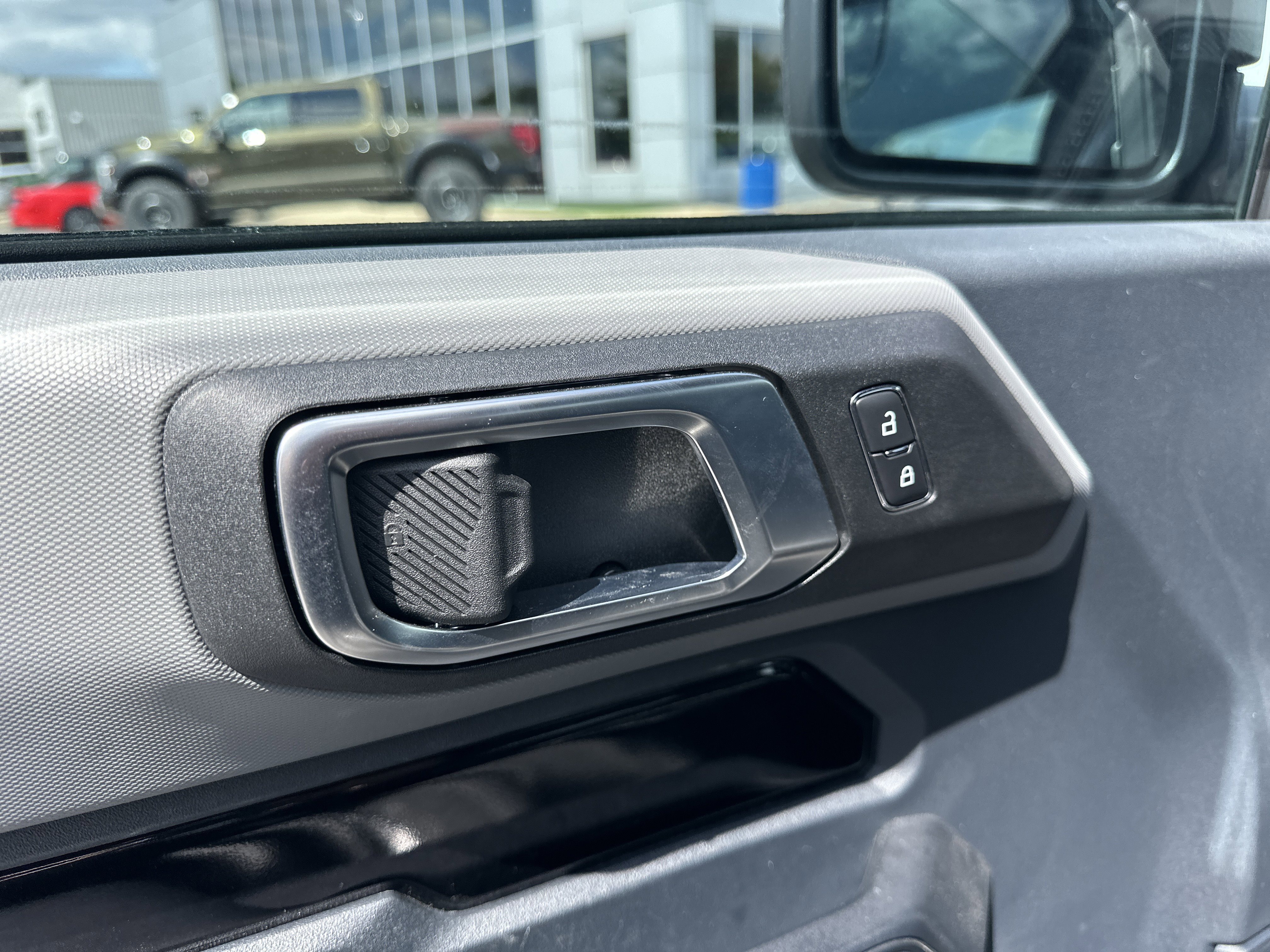 Certified 2024 Ford Bronco Big Bend image 8