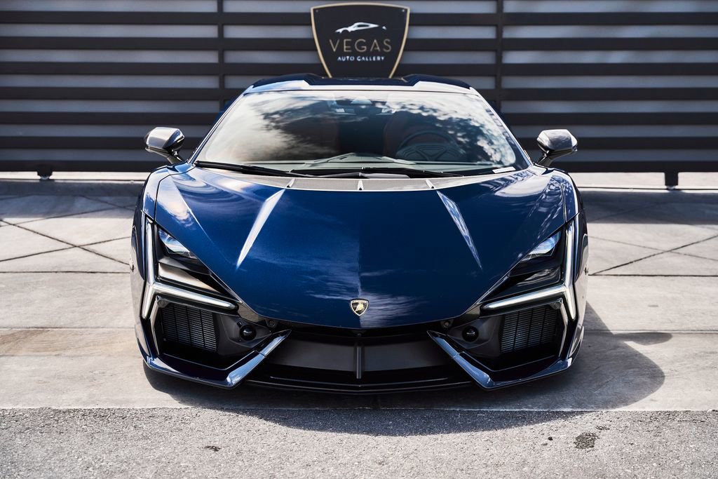 Used 2025 Lamborghini Revuelto AWD/4WD image 22