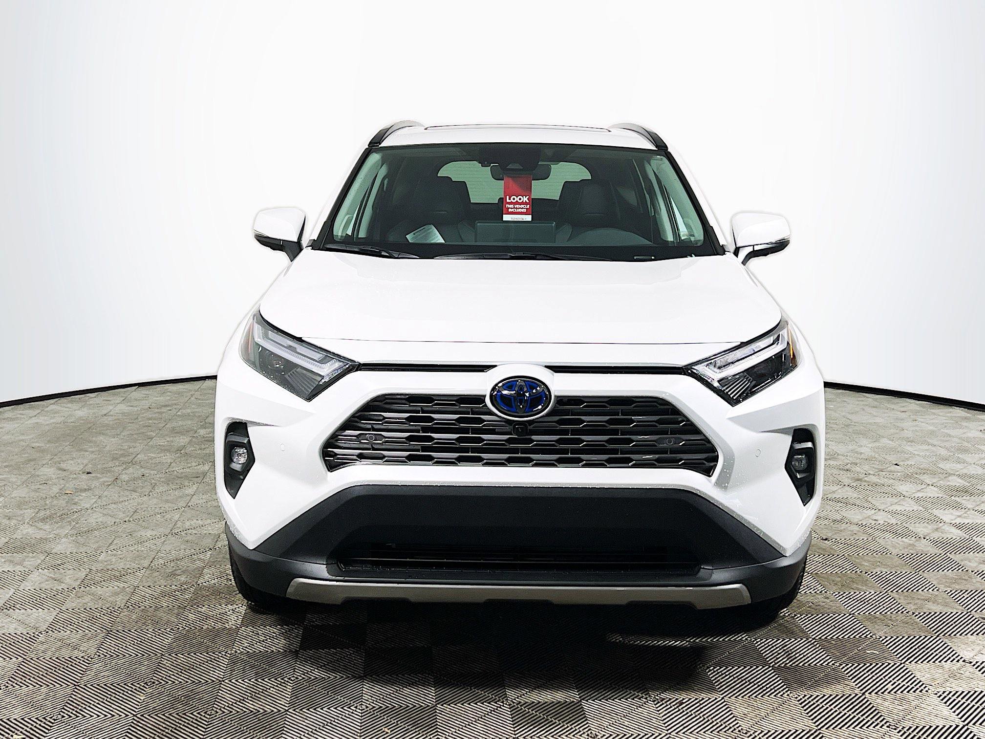 New 2024 Toyota RAV4 Limited image 10
