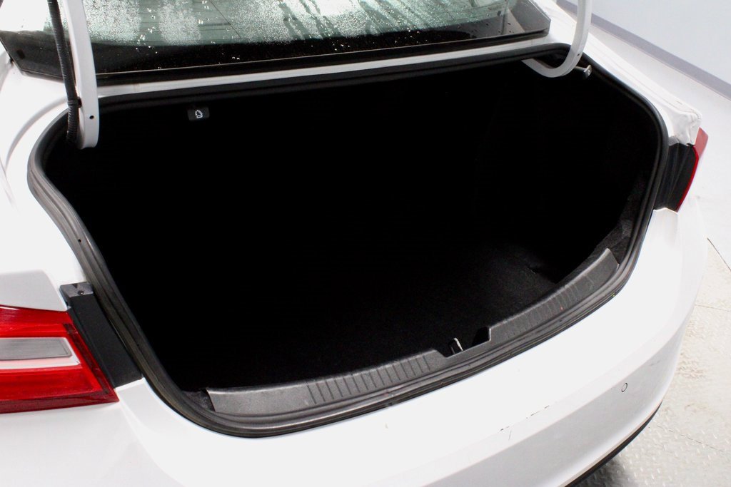 Used 2024 Chevrolet Malibu LT image 12