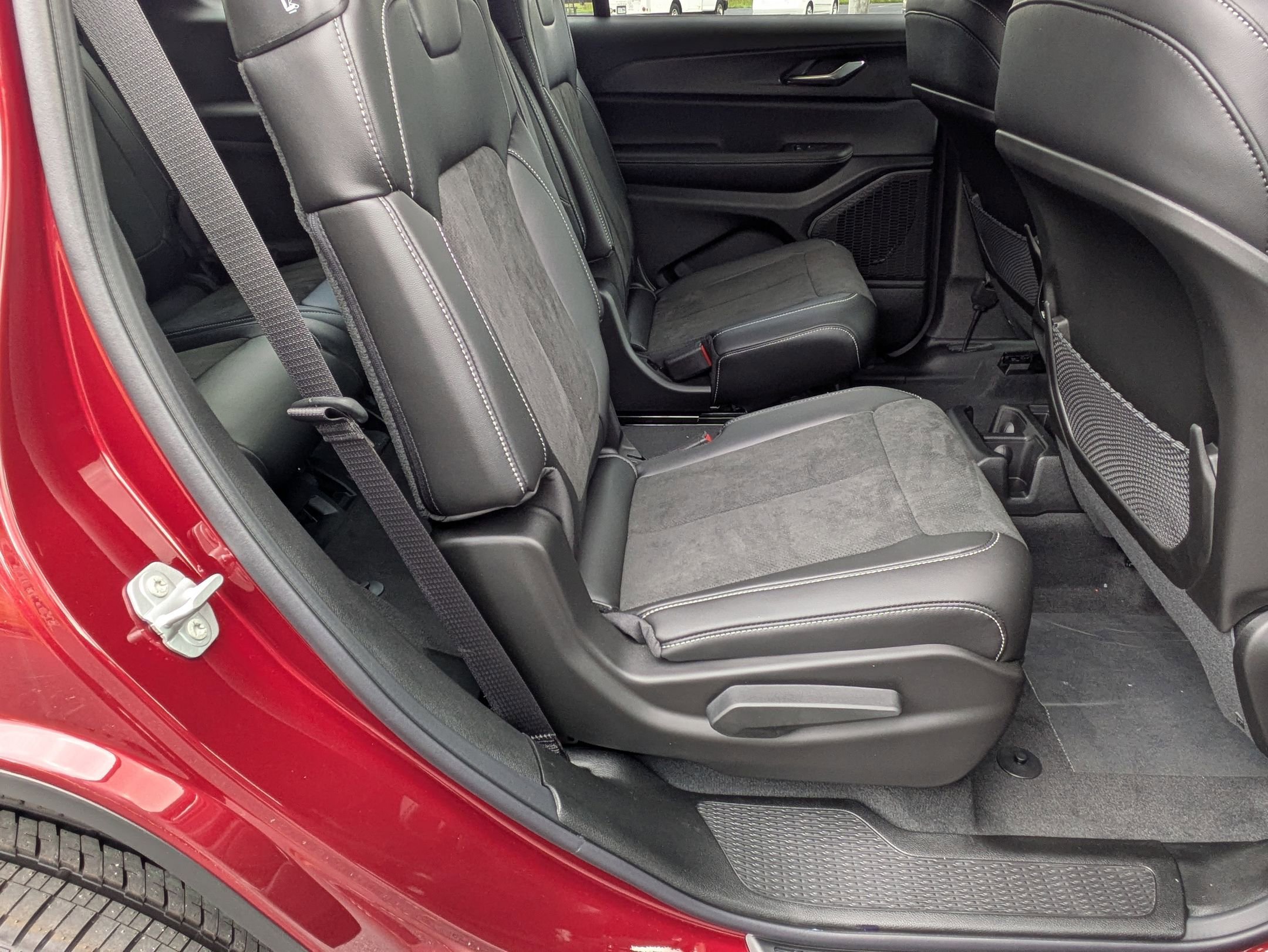 New 2025 Jeep Grand Cherokee L Altitude image 31