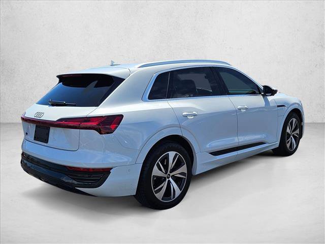 Used 2024 Audi Q8 e-tron Premium Plus AWD/4WD image 5