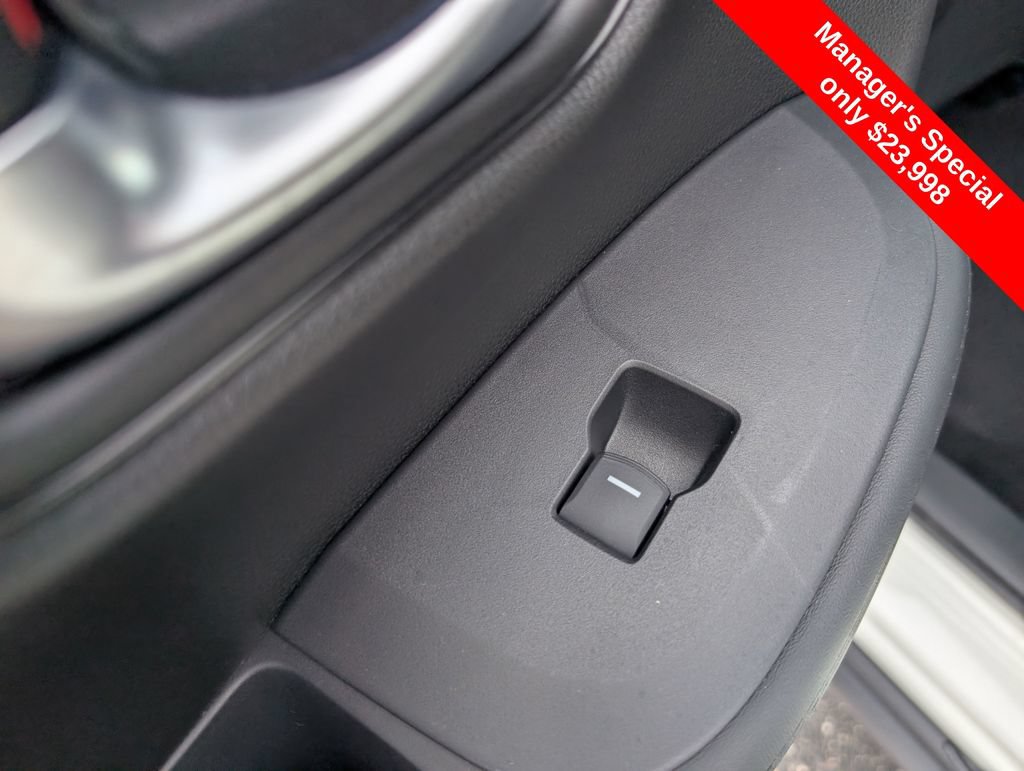 Used 2025 Honda HR-V LX image 14
