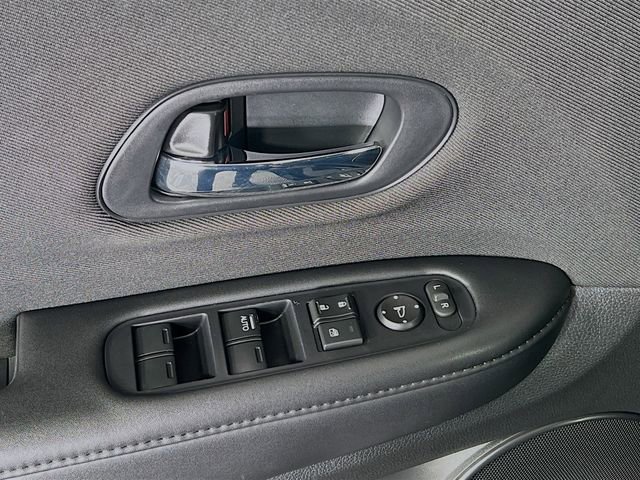 Used 2022 Honda HR-V Sport image 12