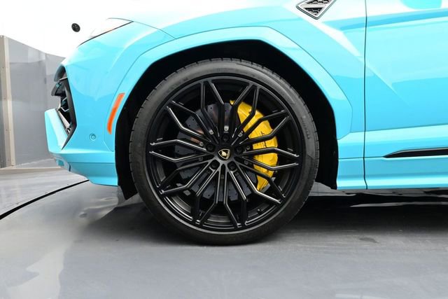 Used 2025 Lamborghini Urus SE AWD/4WD image 6