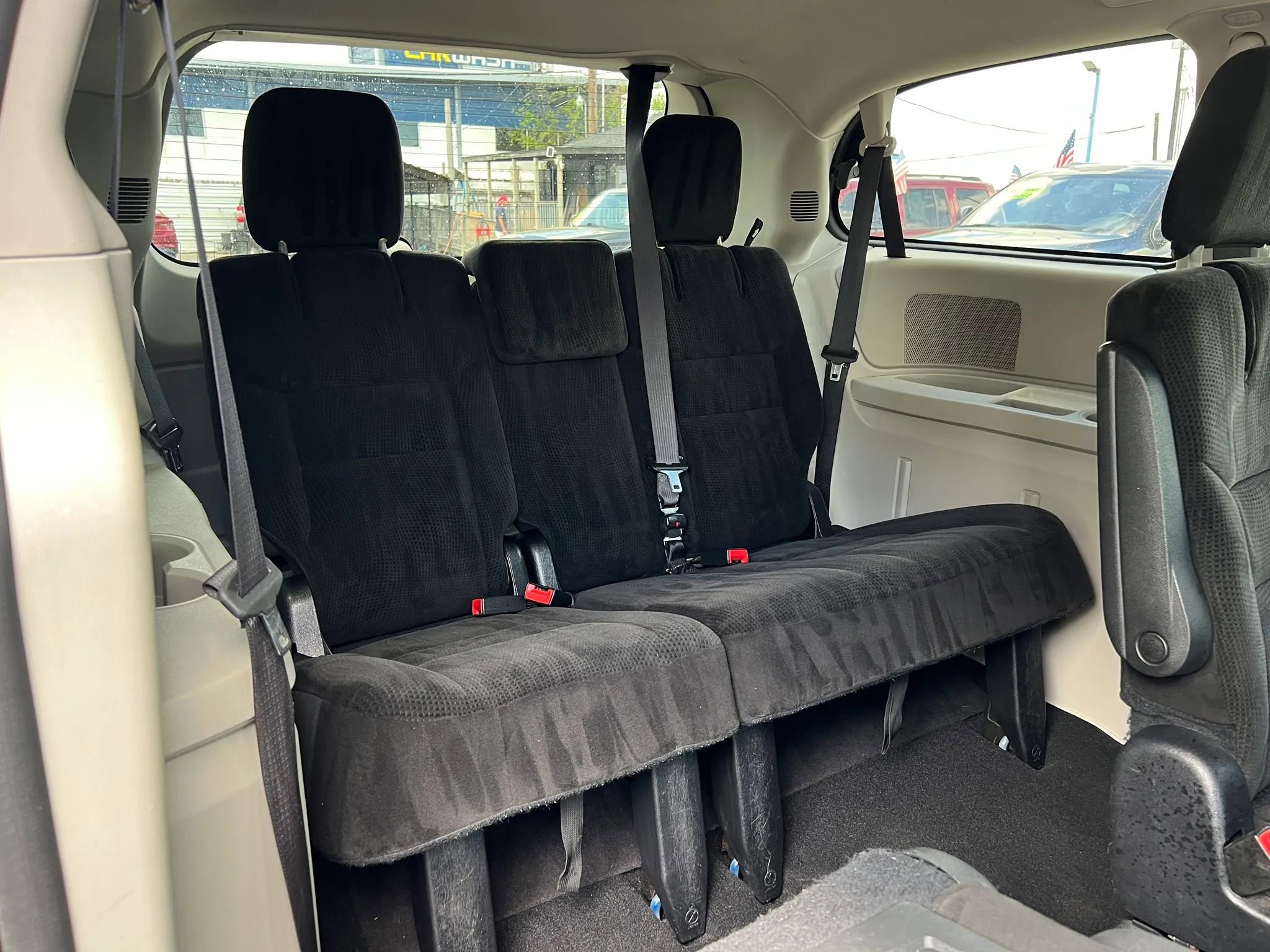 Used 2016 Dodge Grand Caravan SE w/ Quick Order Package 29E SE FWD image 14
