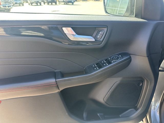 Used 2025 Ford Escape ST-Line w/ Tech Pack #1 image 32