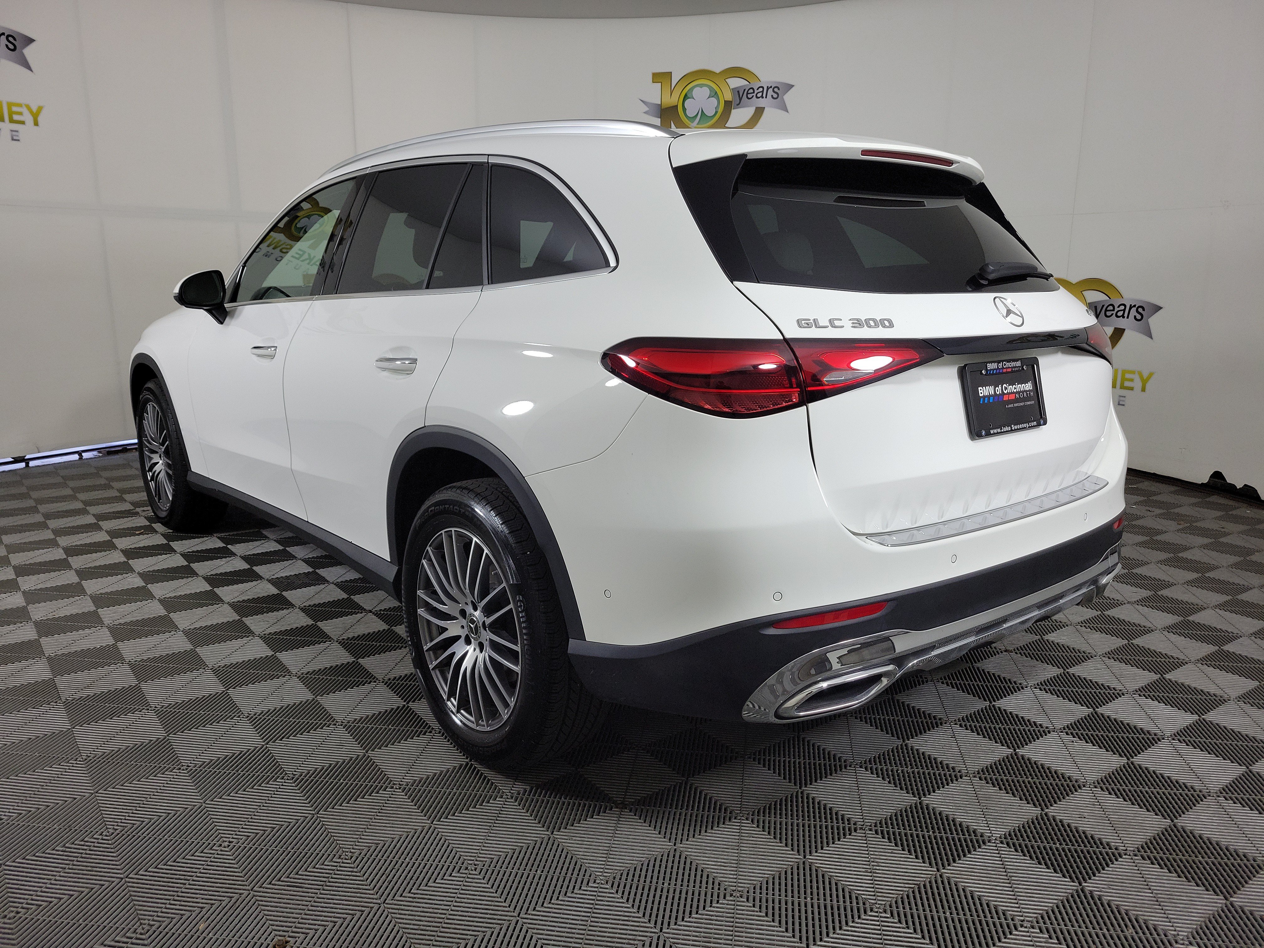 Used 2025 Mercedes-Benz GLC 300 4MATIC image 5
