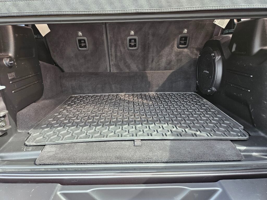 Used 2023 Jeep Wrangler Unlimited Sahara w/ Cold Weather Group image 11