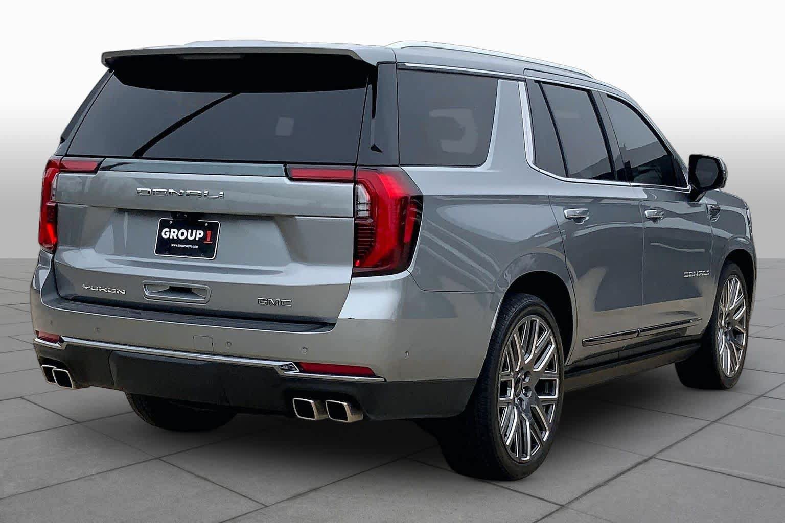 Certified 2025 GMC Yukon Denali Ultimate AWD/4WD image 13