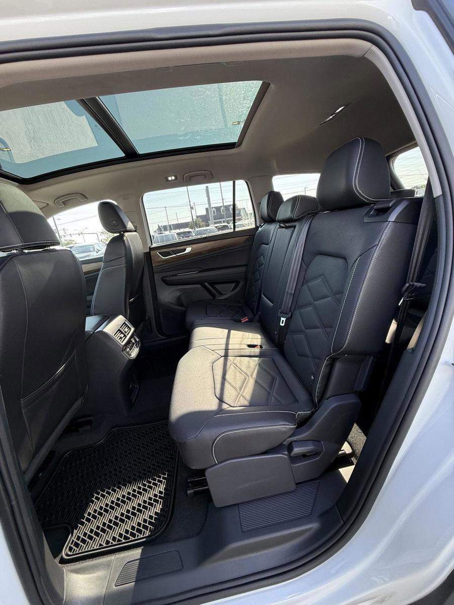 New 2026 Volkswagen Atlas SE image 15