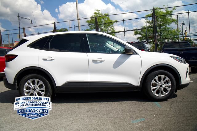 Used 2025 Ford Escape Active FWD image 3