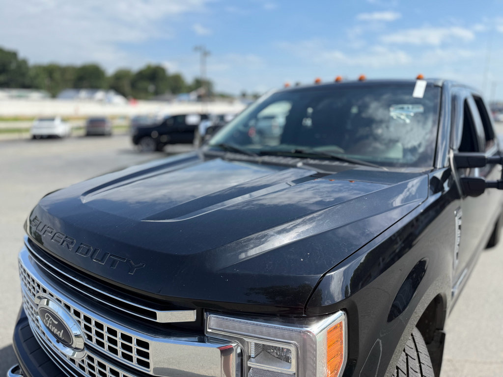 Used 2017 Ford F250 Platinum w/ Platinum Ultimate Package AWD/4WD image 12