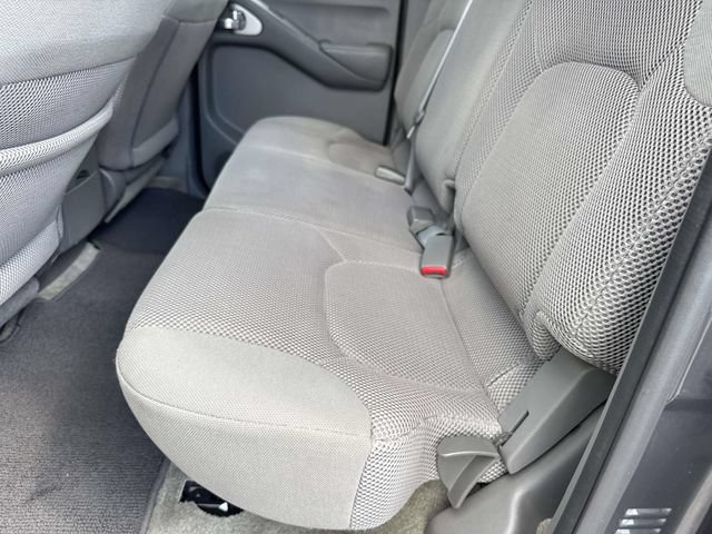 Used 2015 Nissan Frontier SV RWD image 14