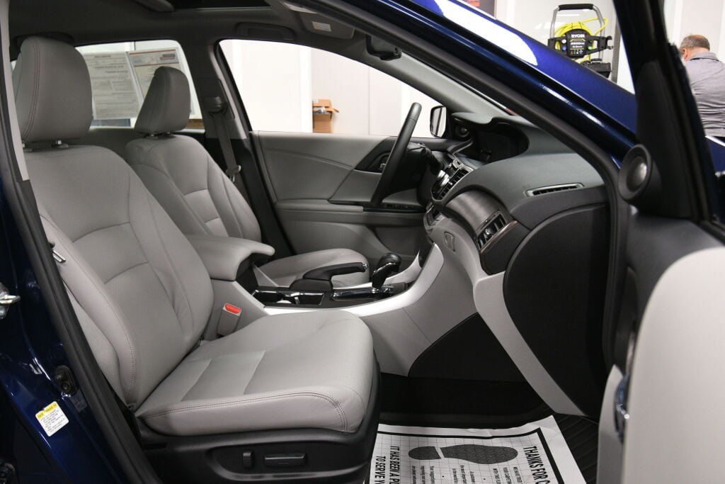 Used 2024 Subaru Crosstrek 2.0i Premium AWD/4WD image 28