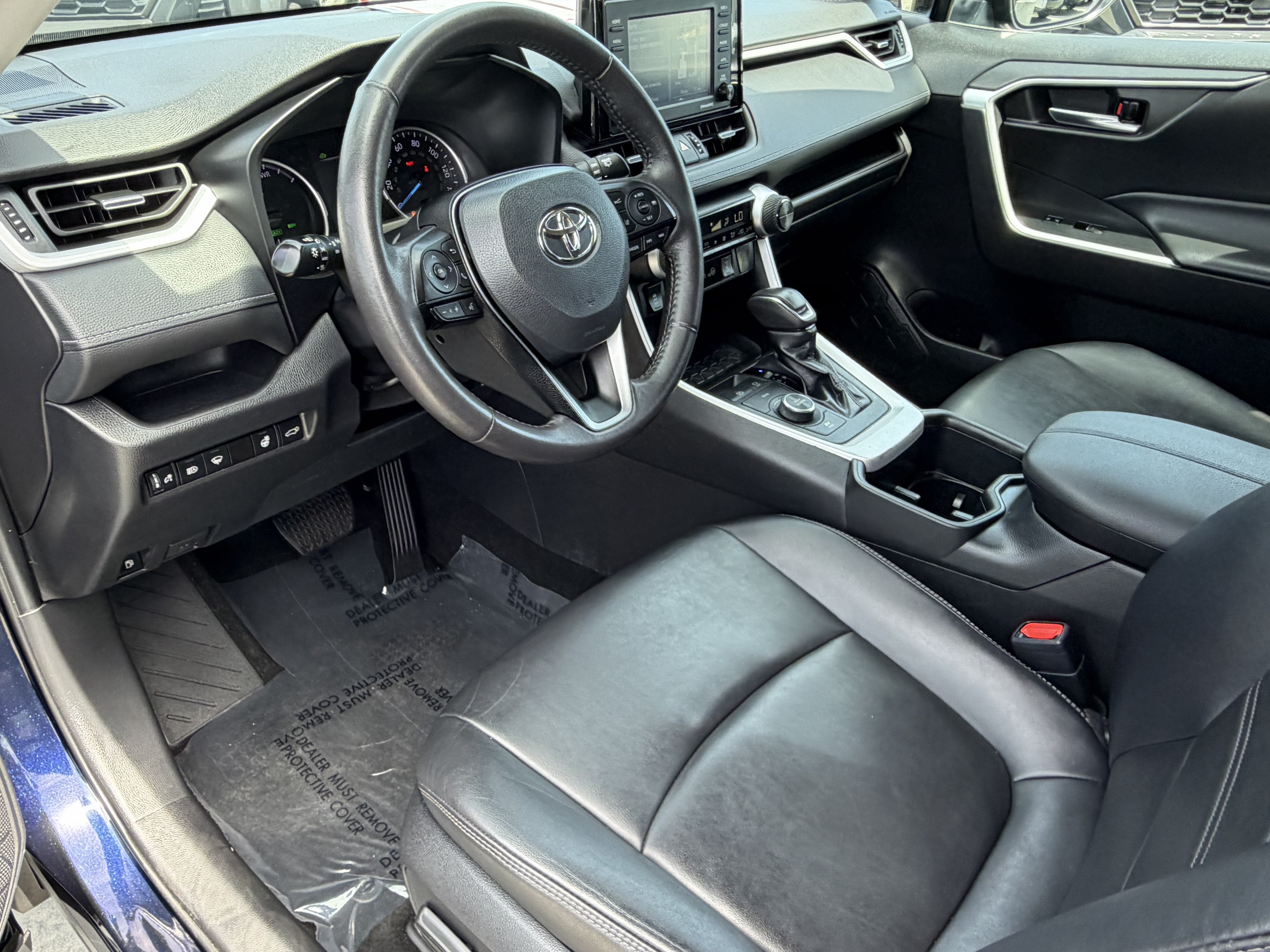 Certified 2022 Toyota RAV4 XLE Premium AWD/4WD image 26