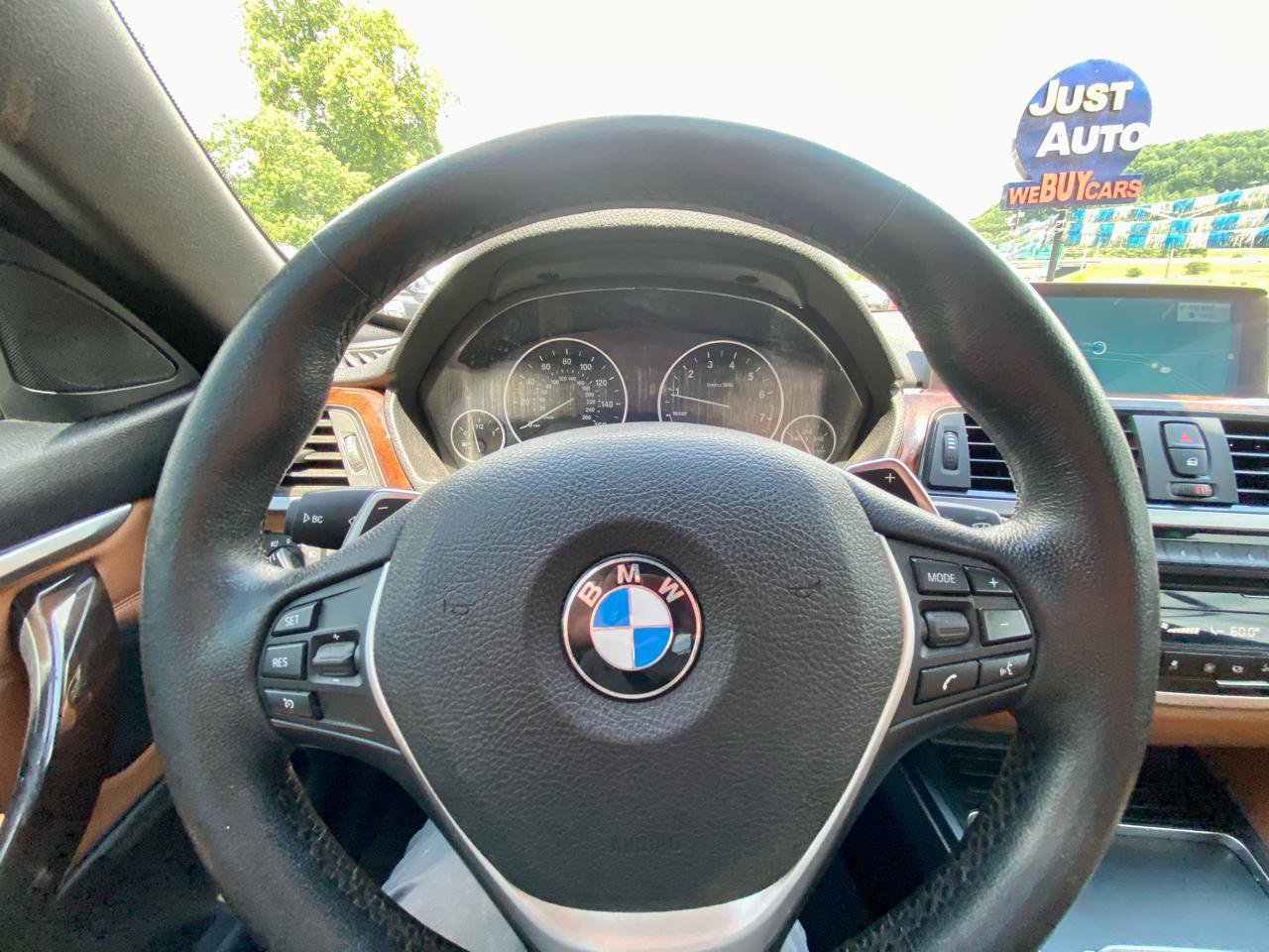Used 2016 BMW 428i xDrive Convertible AWD/4WD image 20