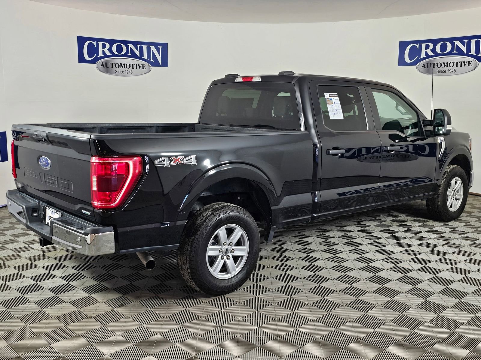 Used 2023 Ford F150 XLT w/ Trailer Tow Package AWD/4WD image 7