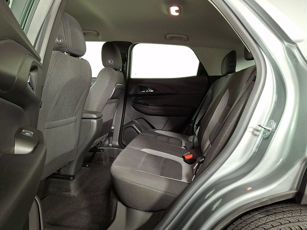 Used 2023 Chevrolet TrailBlazer LS FWD image 13